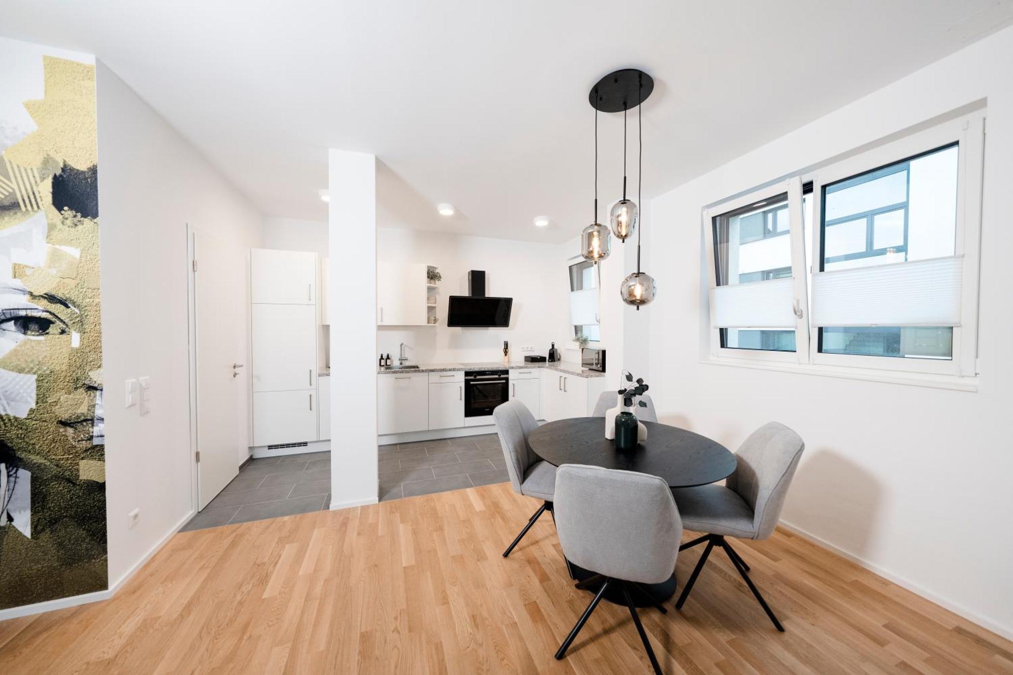 Kocasa-Apartments 01, City-Center Boeblingen, Stellplatz, Balkon, Waipu-Tv ภายนอก รูปภาพ